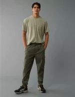 AE 24/7 Tech Cargo Jogger