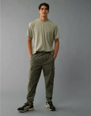AE 24/7 Tech Cargo Jogger