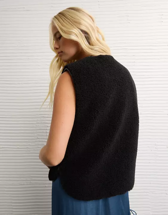 AE Sherpa Vest - Image 2