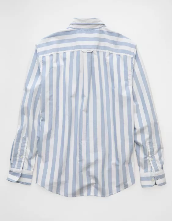 AE Everyday Relaxed Oxford Button-Up Shirt - Image 4
