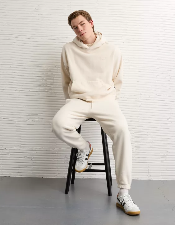 AE Laidback Luxe Heavyweight Graphic Hoodie - Image 8