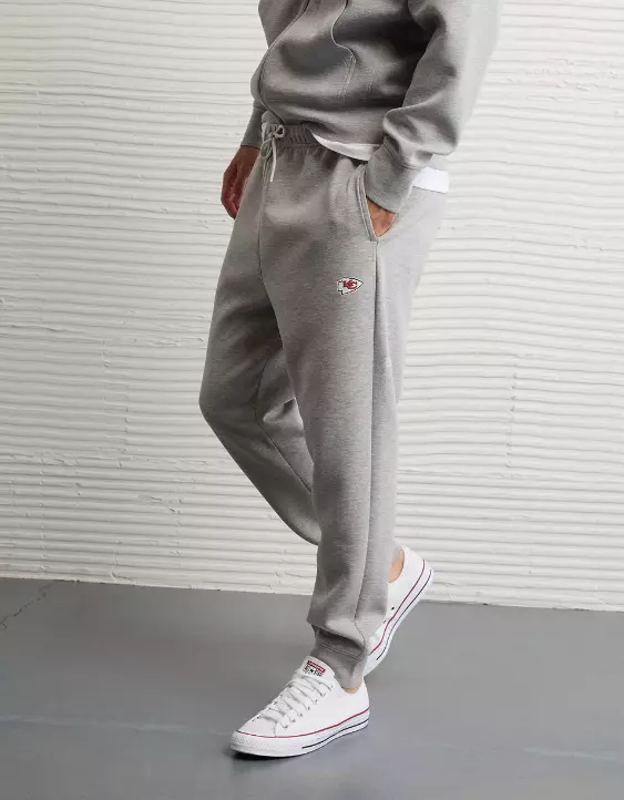 NFL Kansas City Chiefs Graphic Jogger - Image 5