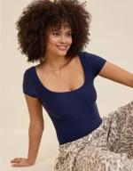 SMOOTHEZ Short Sleeve Square Neck Bodysuit