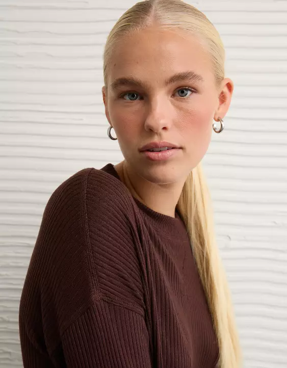 AE Long-Sleeve Waffle Plush Crew Neck Tee - Image 6