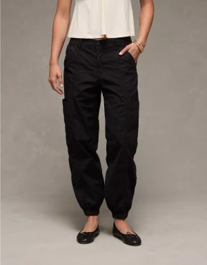 AE Snappy Stretch High-Waisted Baggy Cargo Jogger